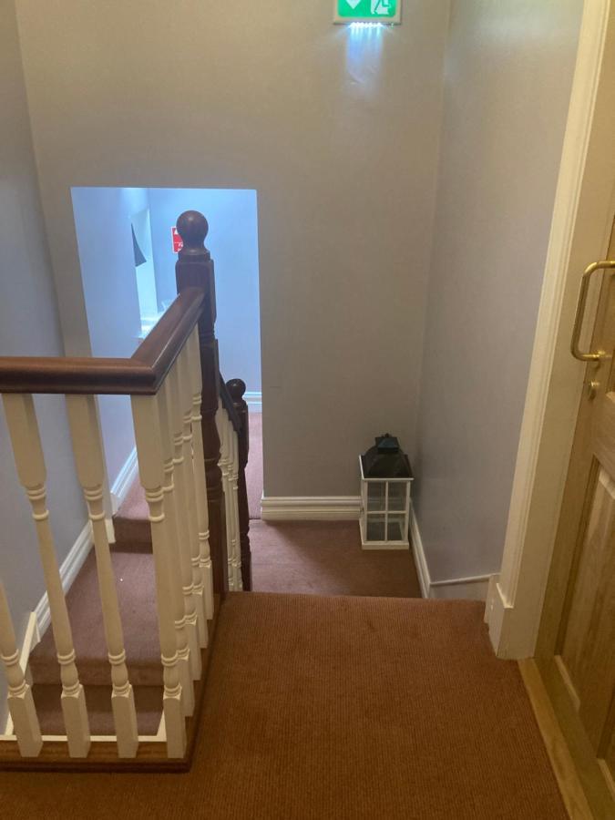 Mcnulty'S Guest House Enniscrone Bagian luar foto